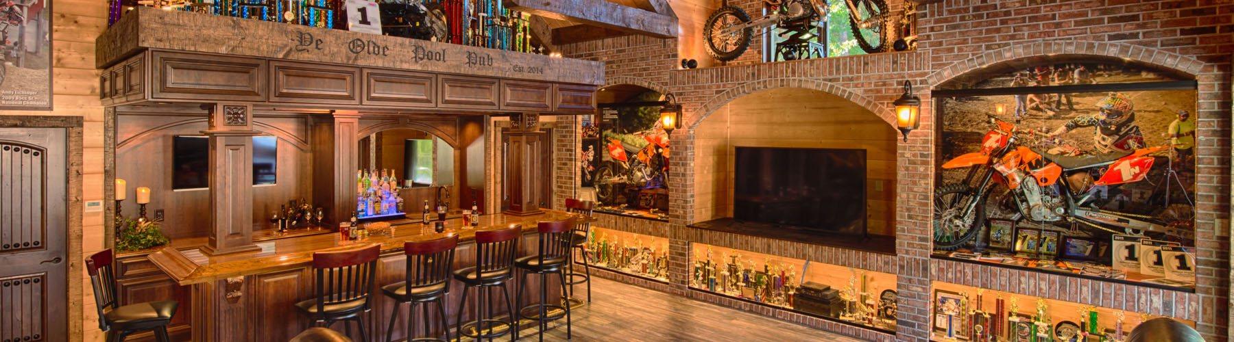 Timber Pub 1859AL Lofted